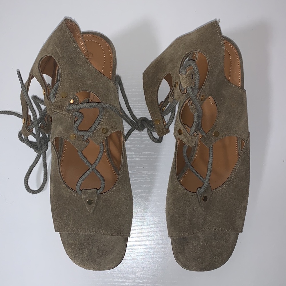 CHLOÈ FOSTER Beige Suede Gladiator Wedge Sandal - Picture 5 of 12